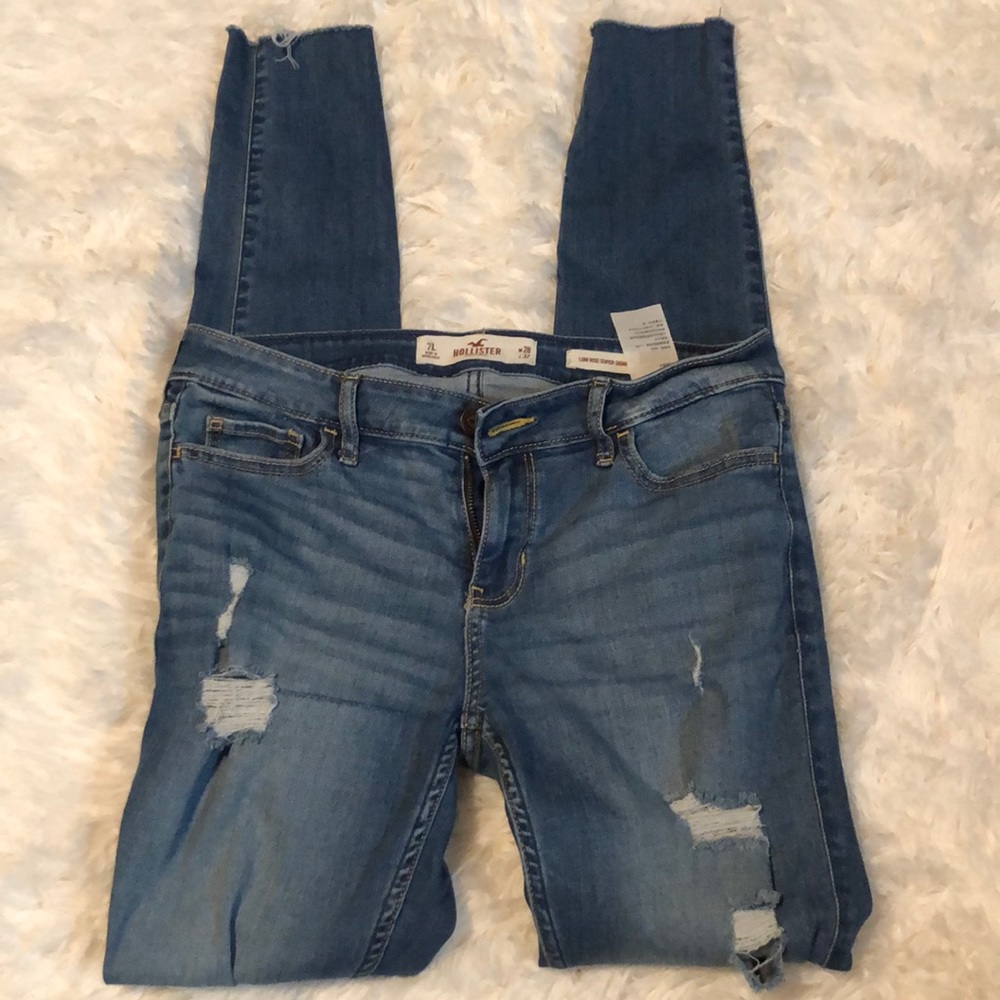 Hollister low rise super skinny jeans